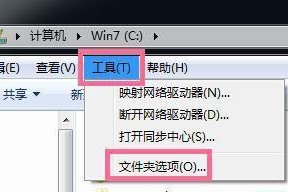 如何清空C盘只保留系统（窍门和技巧让您轻松完成）