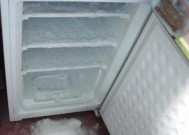 如何正确使用冰箱去冰（保持食品新鲜更长时间的秘诀）