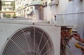 解决空调外面的风扇不转的问题（检查下这些地方看看）
