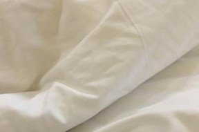 利用硼砂清洗油烟机的有效方法（快速、简单、环保）