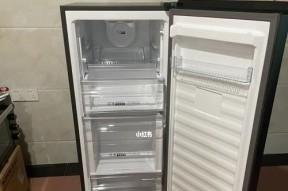 冰柜露水的处理方法（有效处理冰柜露水的实用技巧）