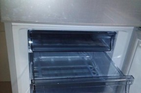 冰柜堵了怎么处理？（解决冰柜堵塞问题的实用方法）