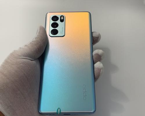《玩转oppoReno6Pro+相册拼图，创造独特的图片拼贴艺术》（用一张照片，展现多重创意，尽在oppoReno6Pro+相册拼图功能）  第1张