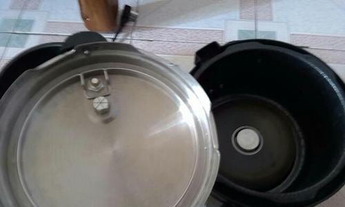 电饭煲盖子修复技巧，延长使用寿命（轻松解决电饭煲盖子损坏问题）  第1张