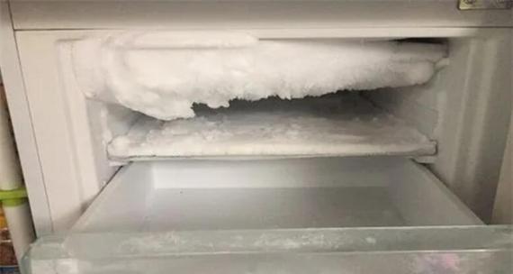 冰柜保鲜结冰维修指南（解决冰柜保鲜结冰问题的实用方法）  第2张