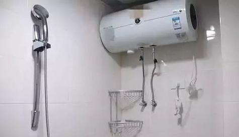 如何修复热水器中间管道漏水问题（解决热水器中间管道漏水的有效方法）  第3张