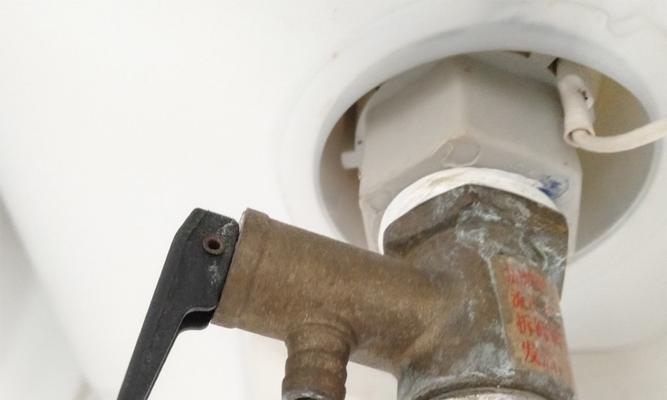 热水器镁棒的作用及选择方法（保护热水器）  第3张