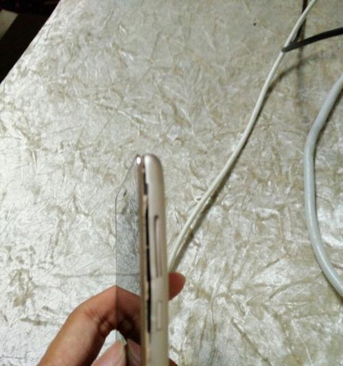 智能手机掉水应该怎么办（正确处理方法）  第1张