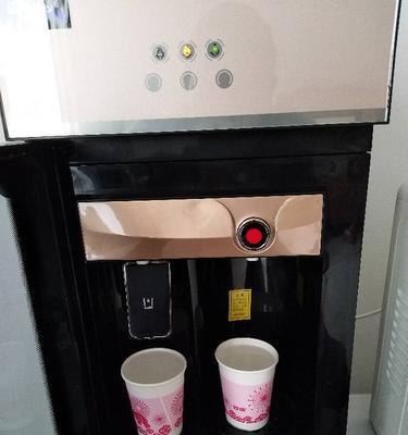 小饮水机漏水的解决方法（应对小饮水机漏水问题的有效措施）  第3张