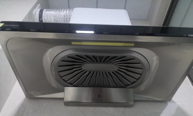 帅康油烟机不吸油烟的维修方法（解决帅康油烟机吸油烟问题的有效措施）  第2张