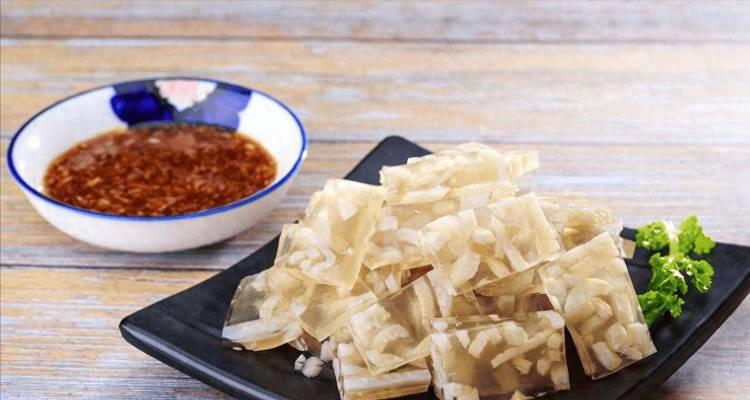 肉皮冻怎么做好吃不腥？有哪些小技巧可以去腥增香？  第1张