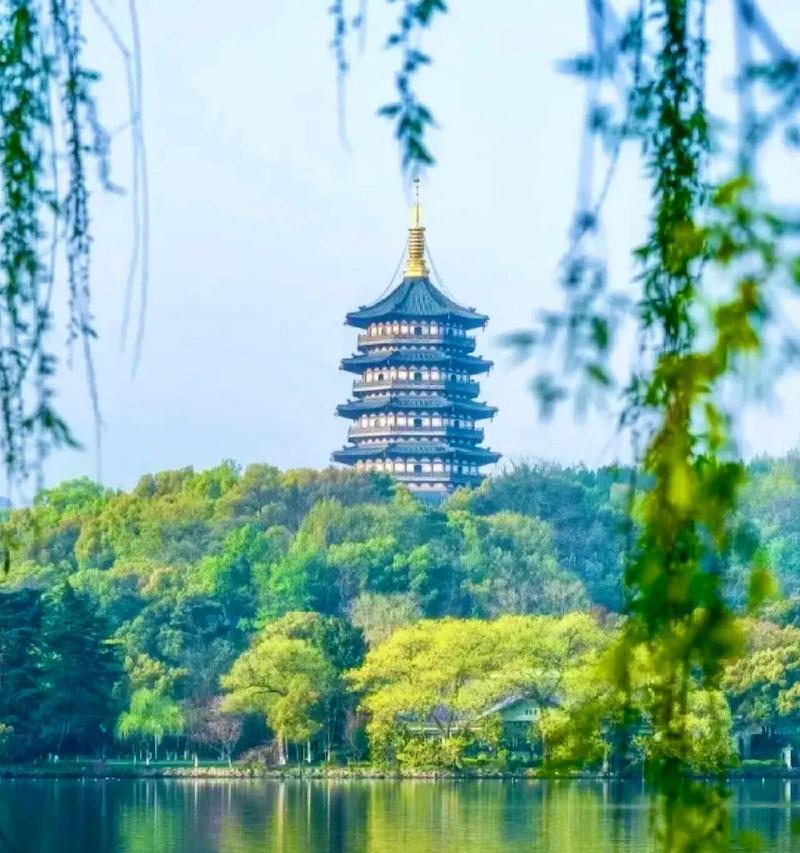 西湖十景有哪些特点？各景点的独特魅力是什么？  第1张