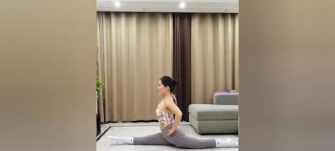 女生一字马怎么练？在家练习一字马的有效方法是什么？  第3张