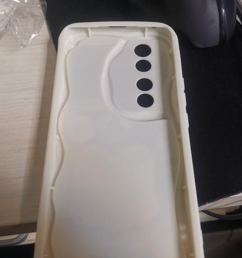 手机壳舞狮不包摄像头怎么办？如何保护手机摄像头？  第3张